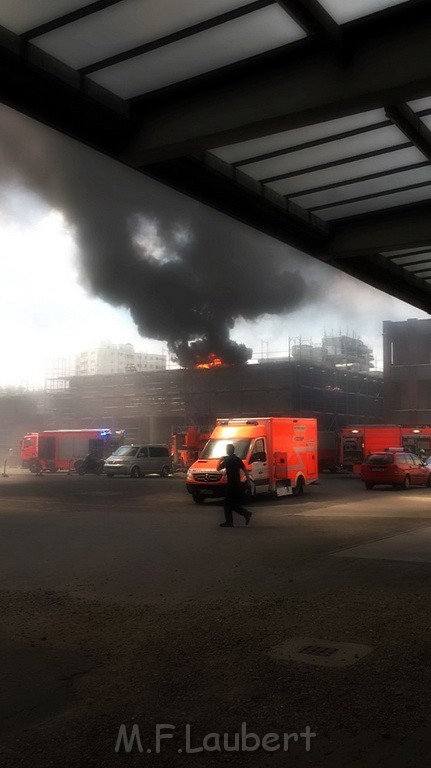 Feuer 2 Koeln Weidenpesch Scheibenstr Feuerwache 5 P07.jpg